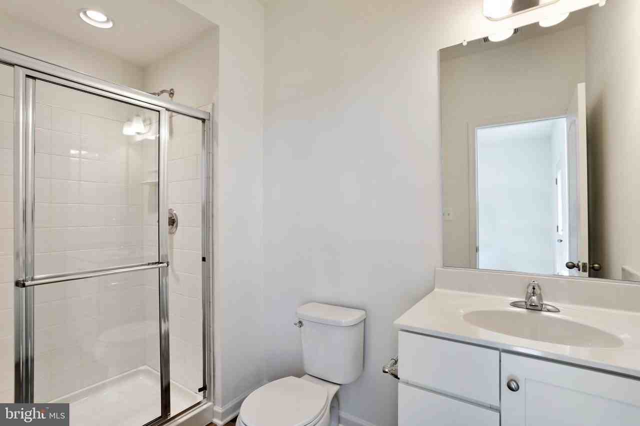 88 Mossdale Blvd - Photo 7 of 40