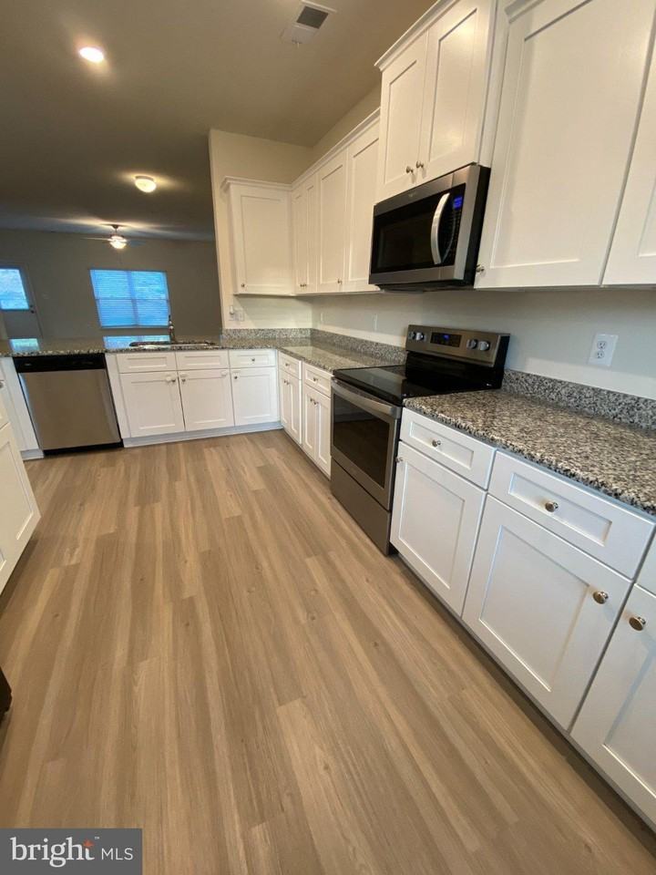 697 Rivanna Run - Photo 6 of 44