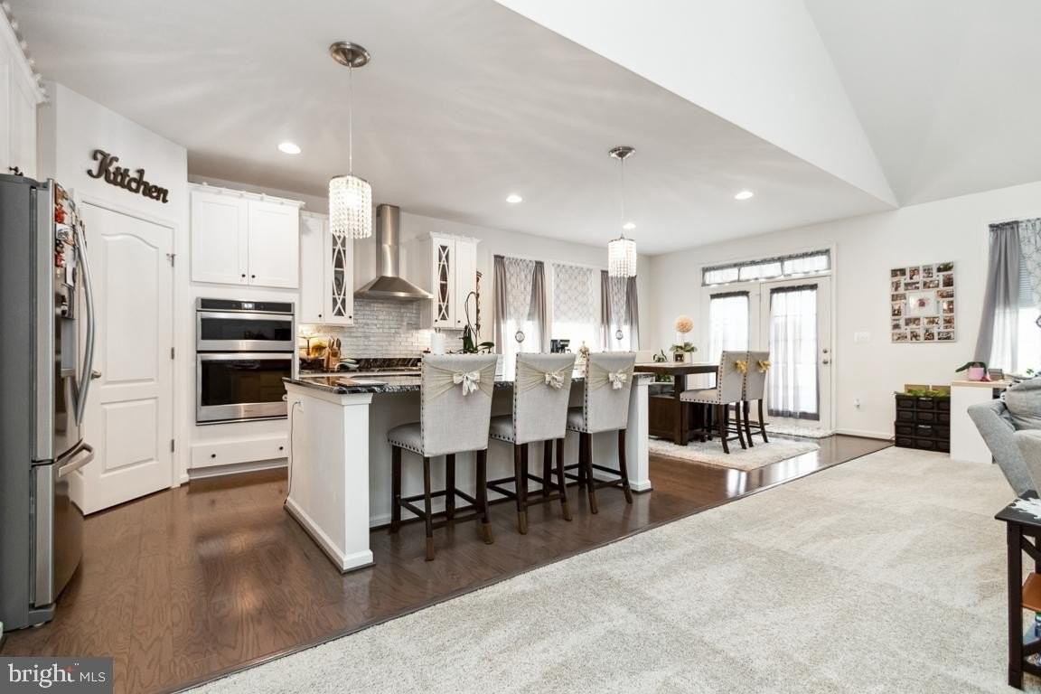 32 Chalice Flower Ct
