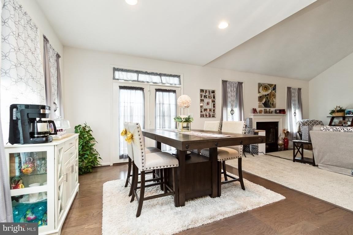 32 Chalice Flower Ct - Photo 6 of 23