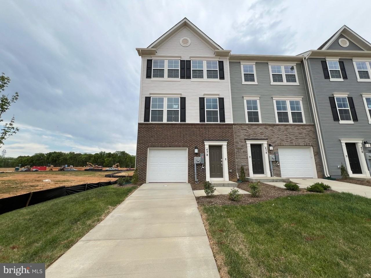 478 Seeback Dr