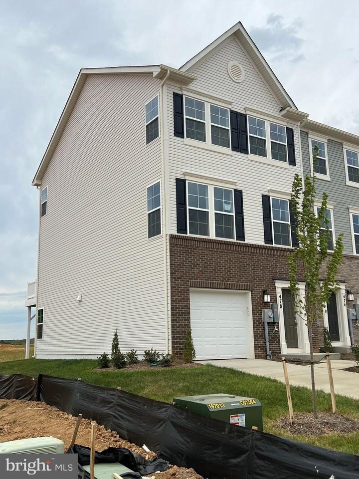 478 Seeback Dr - Photo 2 of 11