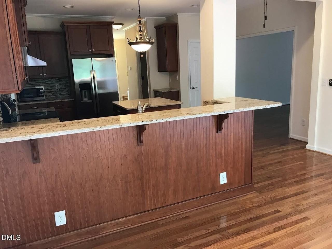 2409 Finley Ridge Ln - Photo 4 of 16