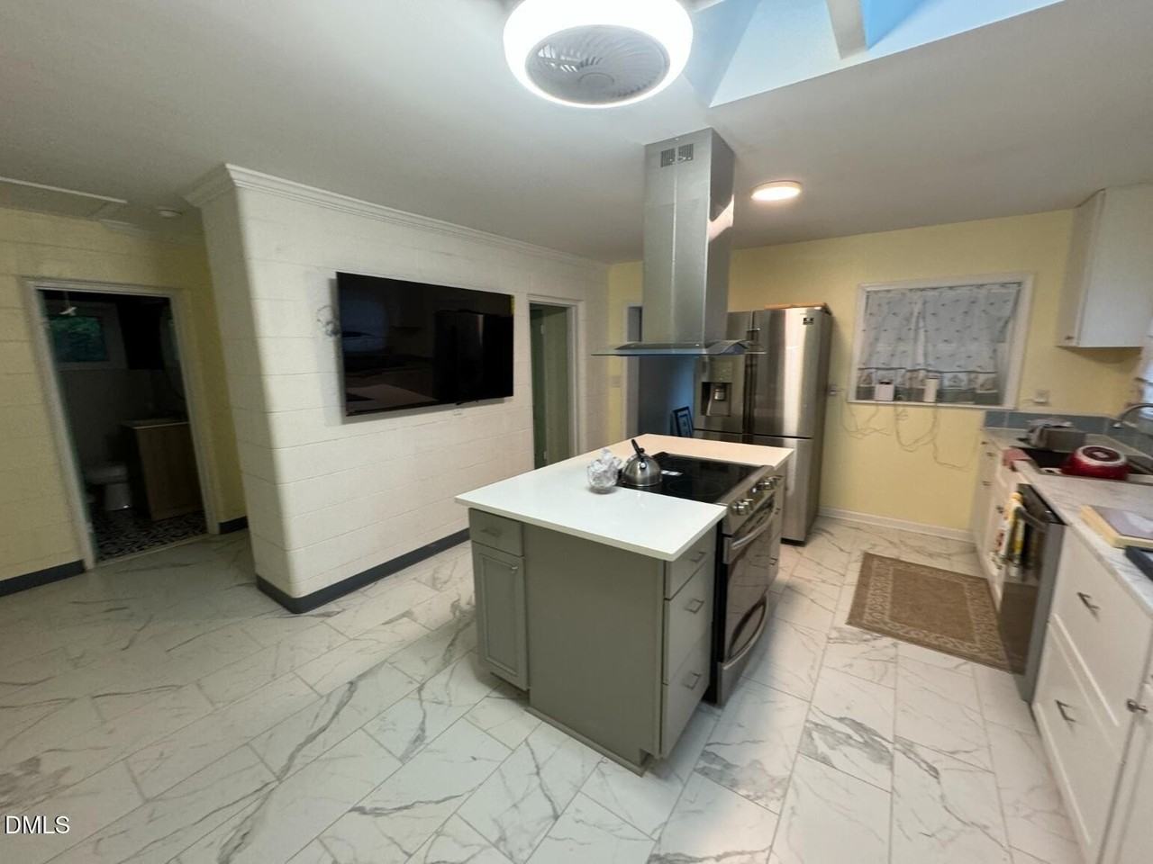 1305 Lynn Rd - Photo 7 of 18