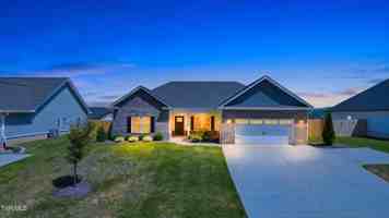 featured image of 198 Bob Ford Rd