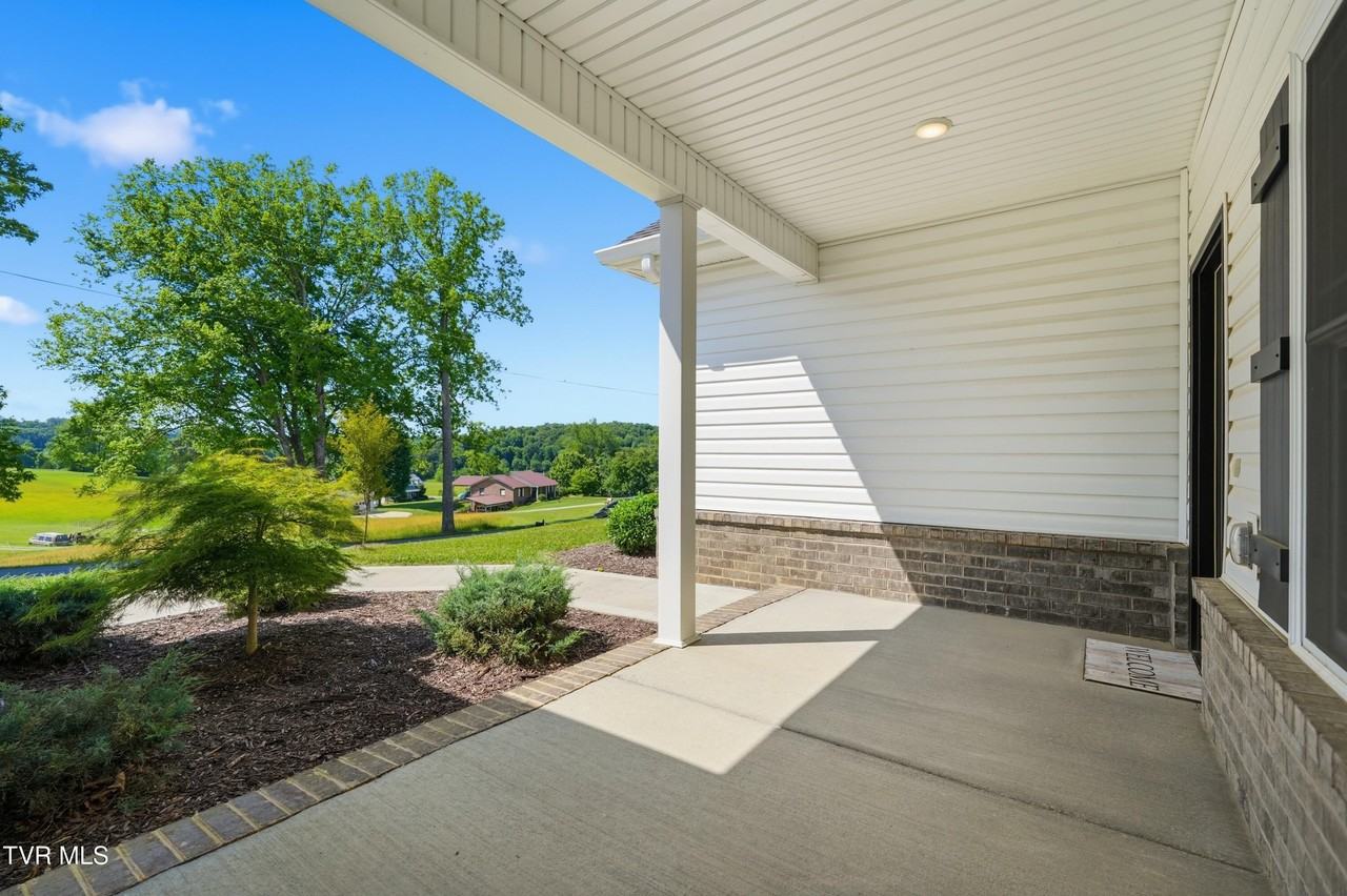 198 Bob Ford Rd - Photo 5 of 42
