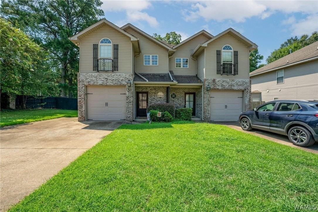 1813 Saint Charles Way