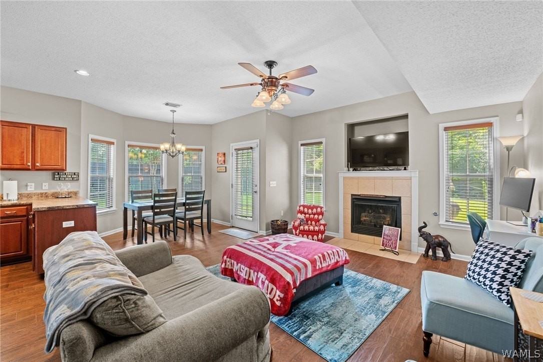1813 Saint Charles Way - Photo 2 of 30
