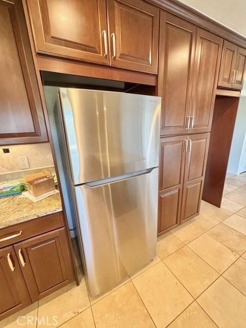 24252 Mccoy Rd - Photo 7 of 25