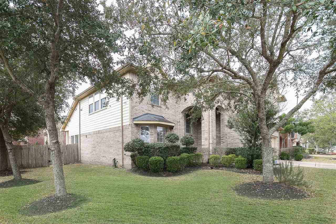 Flat Creek Dr - Photo 3 of 8