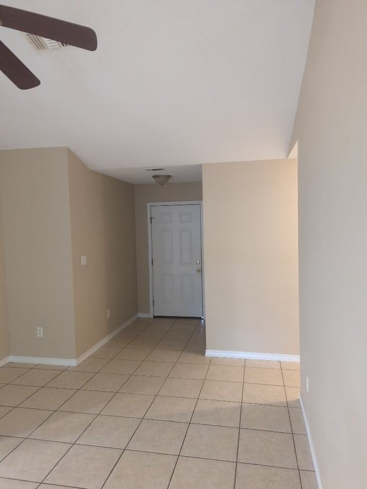 2560 Kingston Rd - Photo 2 of 9
