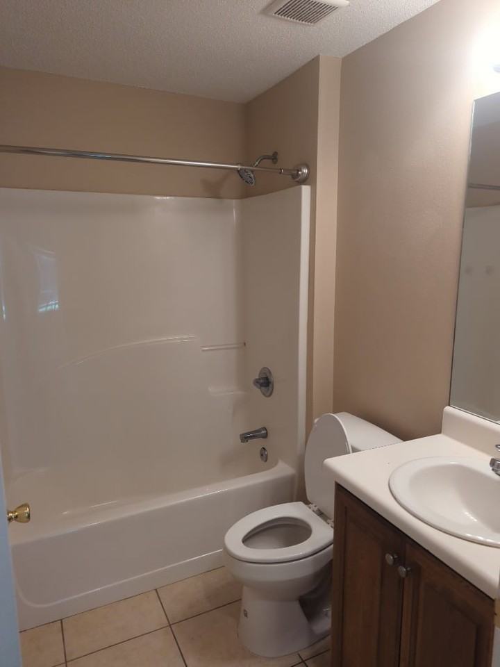 2560 Kingston Rd - Photo 7 of 9