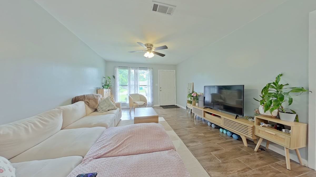 644 Carnathan Ct - Photo 4 of 10