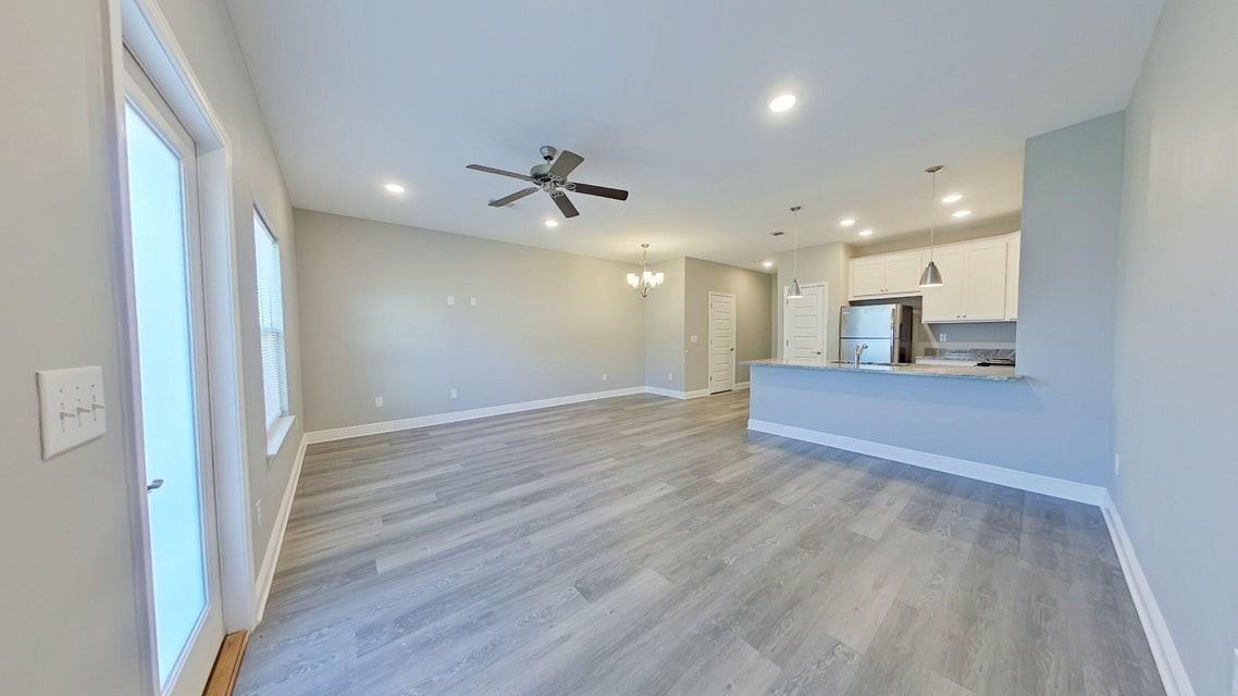 7 Holmes Blvd Nw #C - Photo 4 of 17