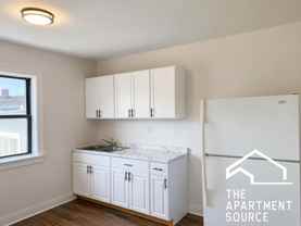 7351 N Damen Ave #19 - Photo 1 of 1