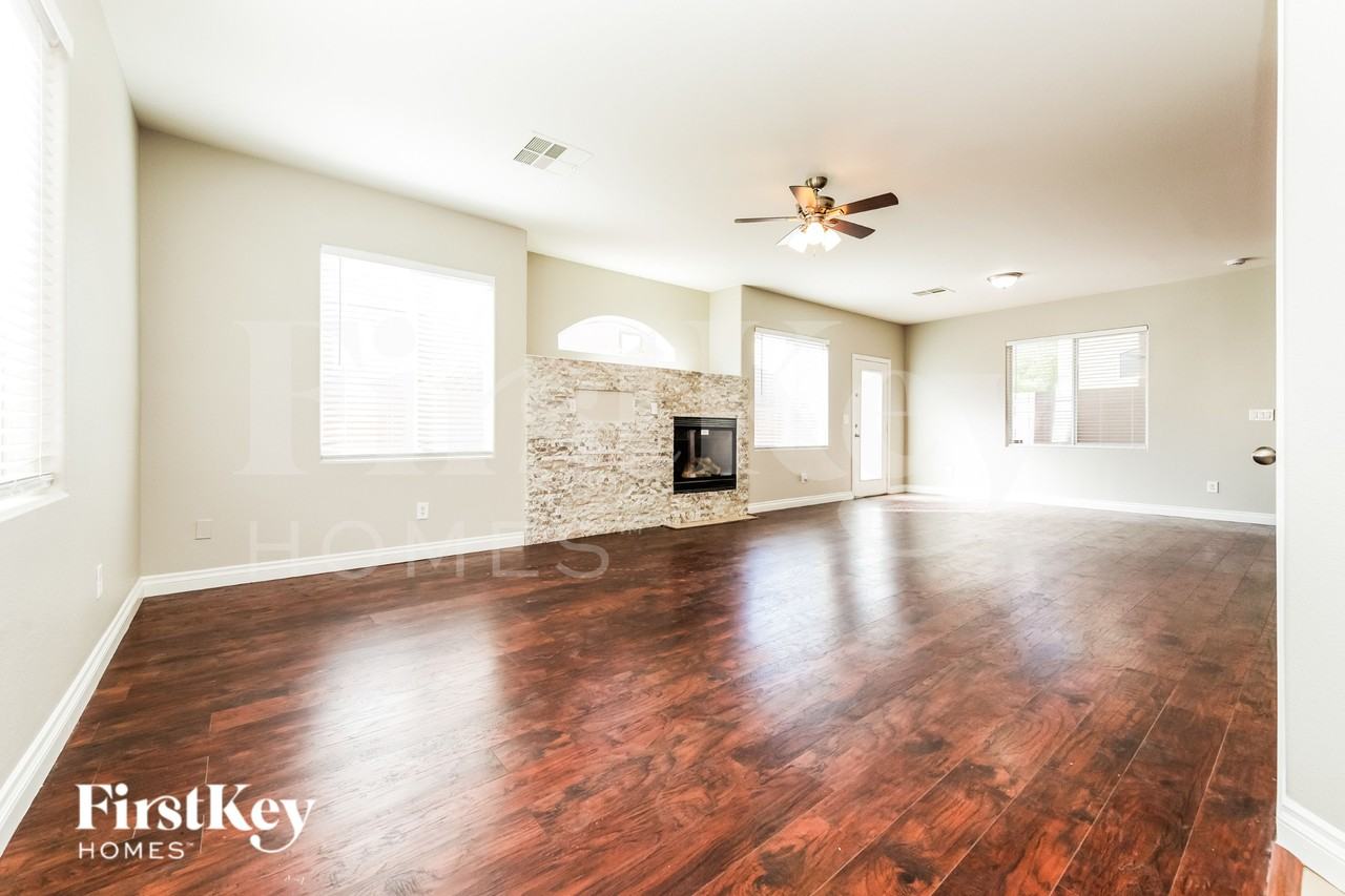 8120 Satin Carnation Ln - Photo 2 of 19