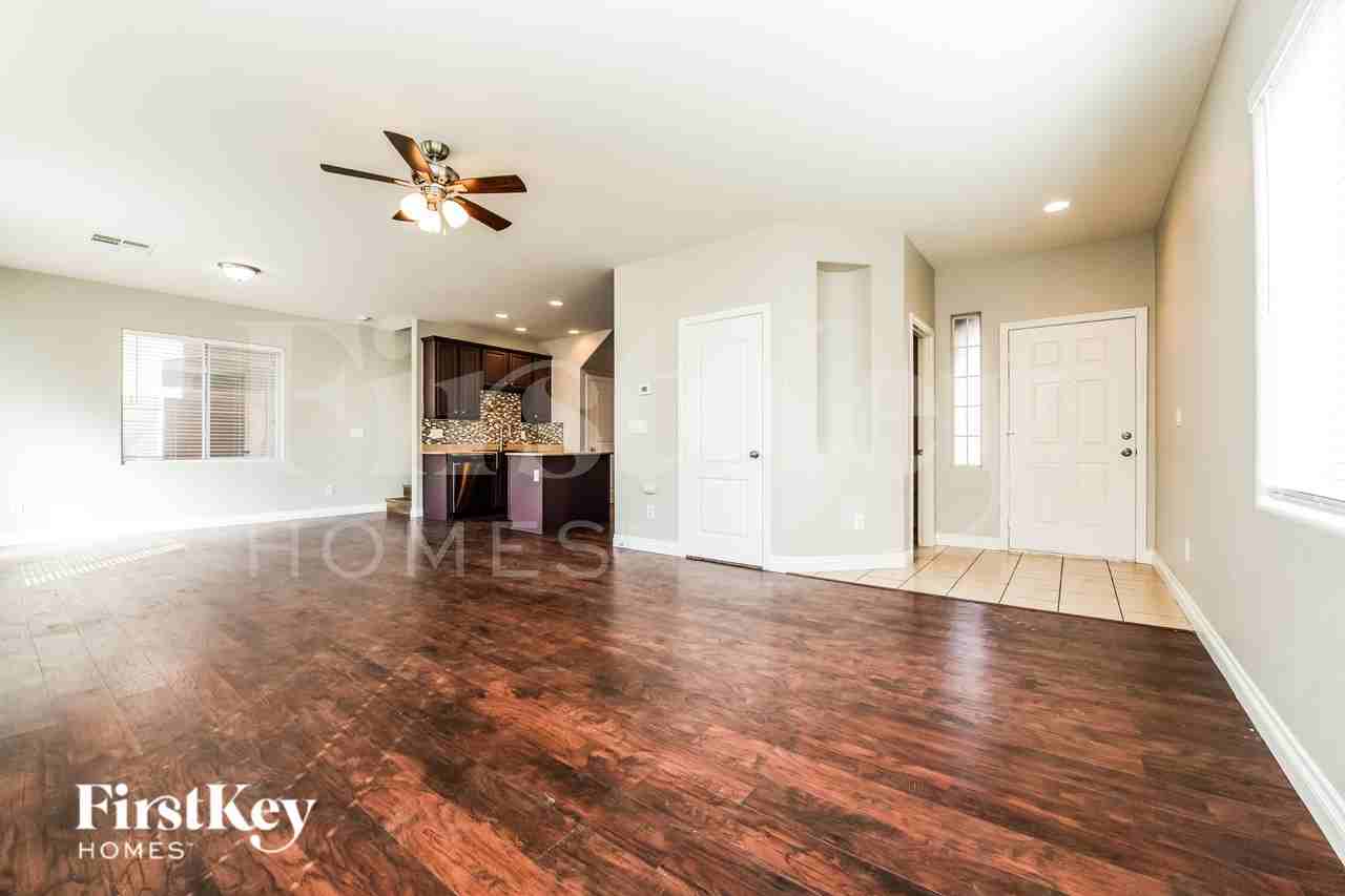 8120 Satin Carnation Ln - Photo 3 of 19