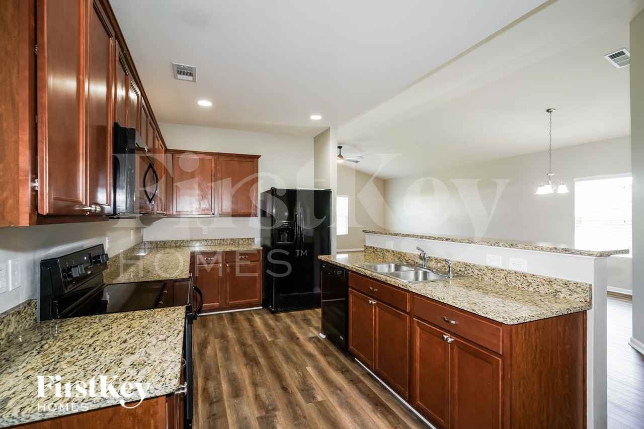 3437 Pitchers Ln - Photo 7 of 19