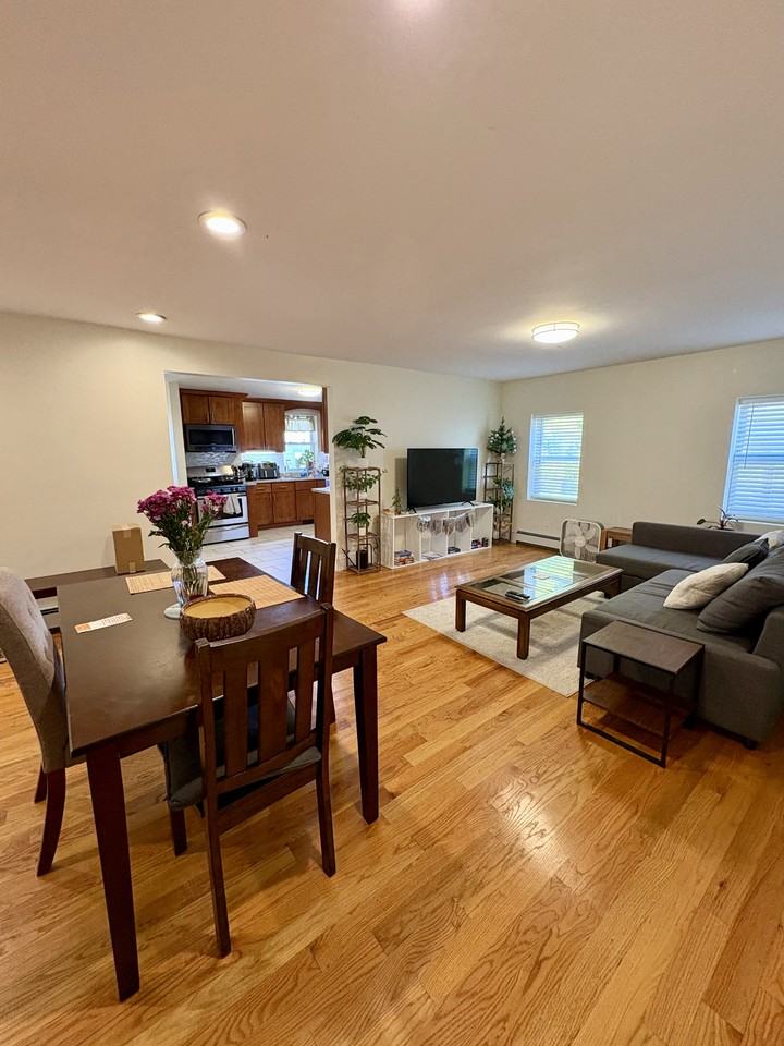 21 Monastery Rd