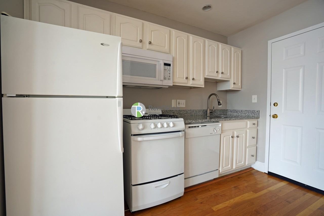 365 Washington St #204 - Photo 2 of 8