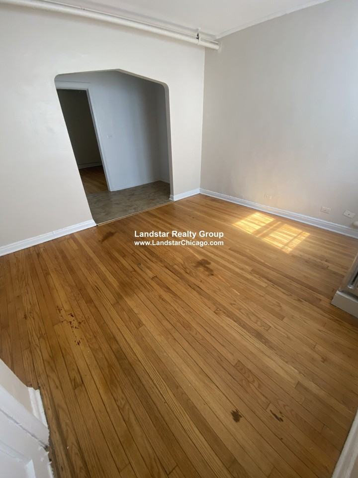 6912 N Ravenswood Ave #1B - Photo 3 of 8