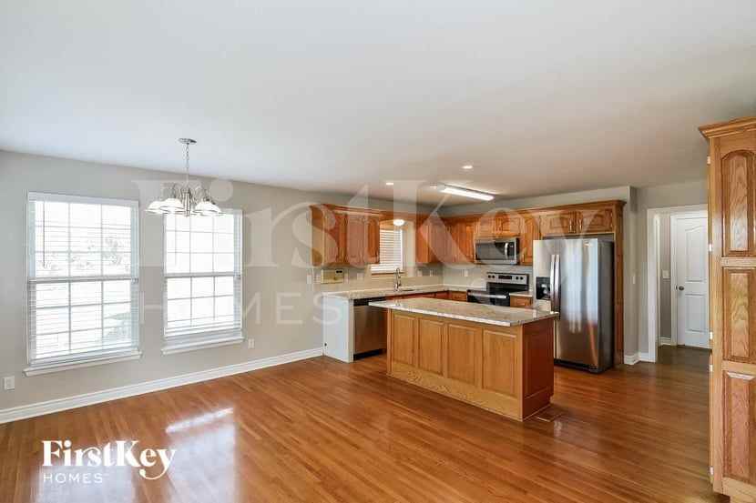 2008 Sw Kline Ave - Photo 6 of 15