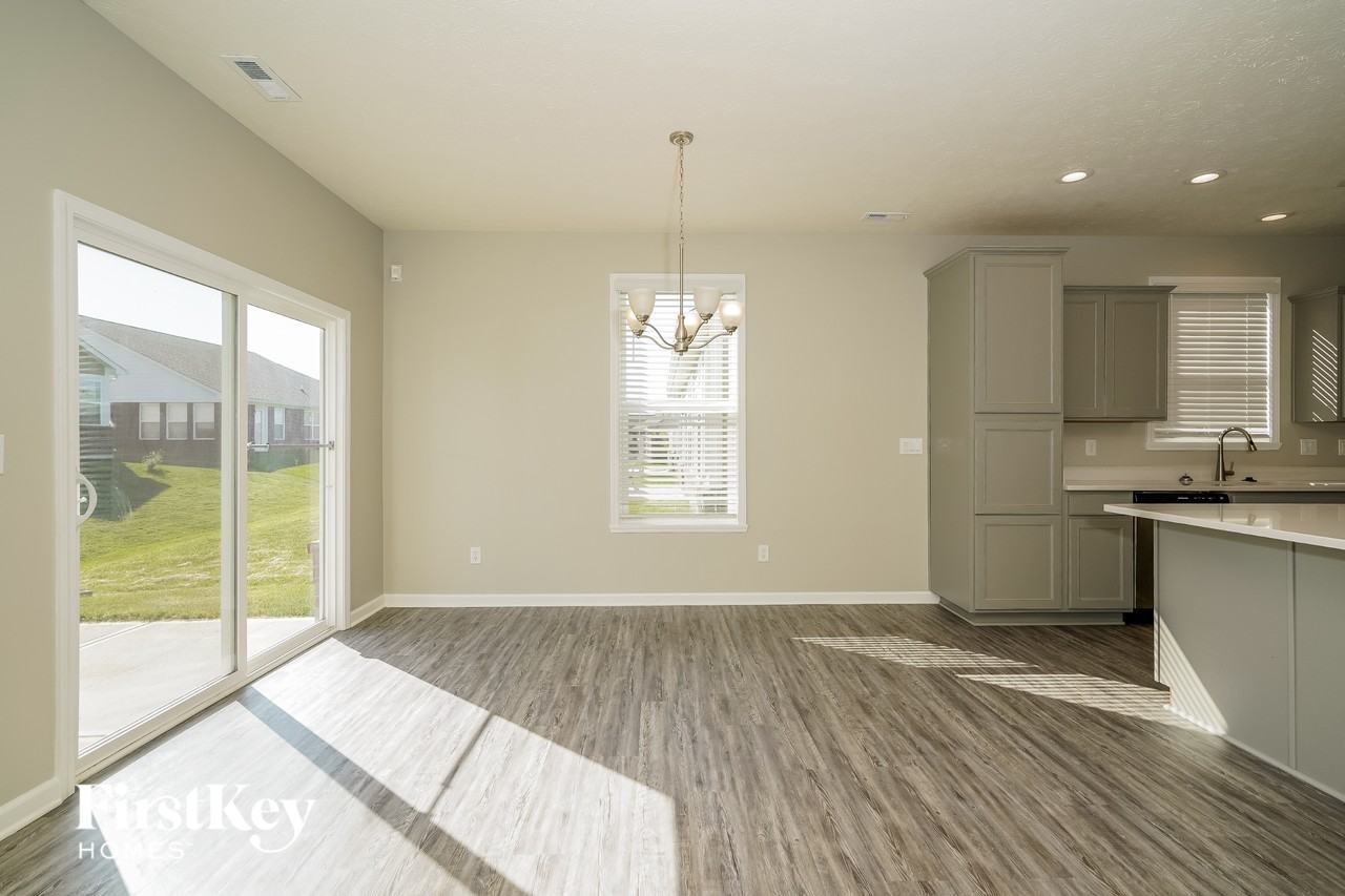 13390 N Carefree Ct - Photo 4 of 15