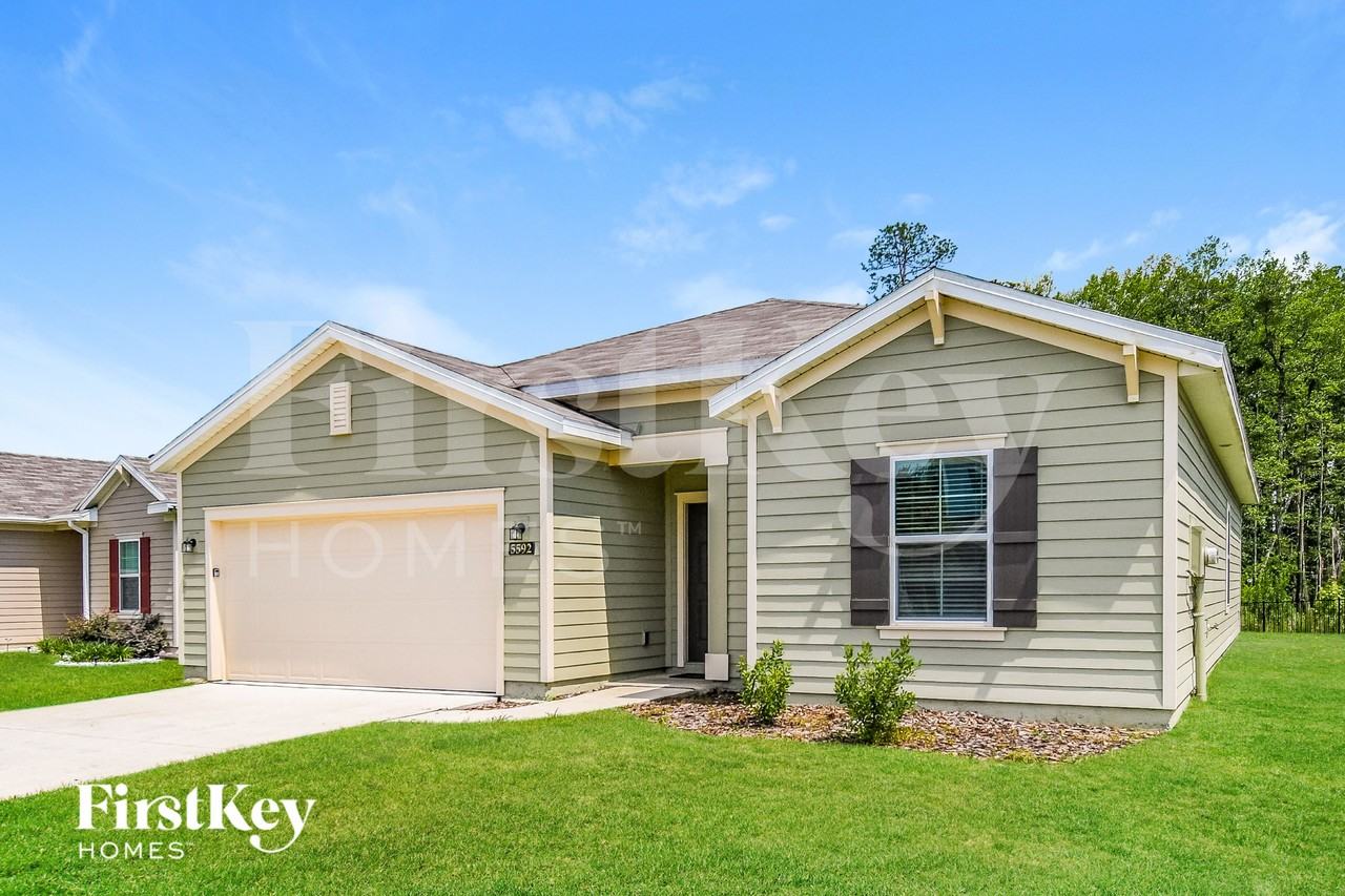 5592 Kellar Cir - Photo 2 of 15