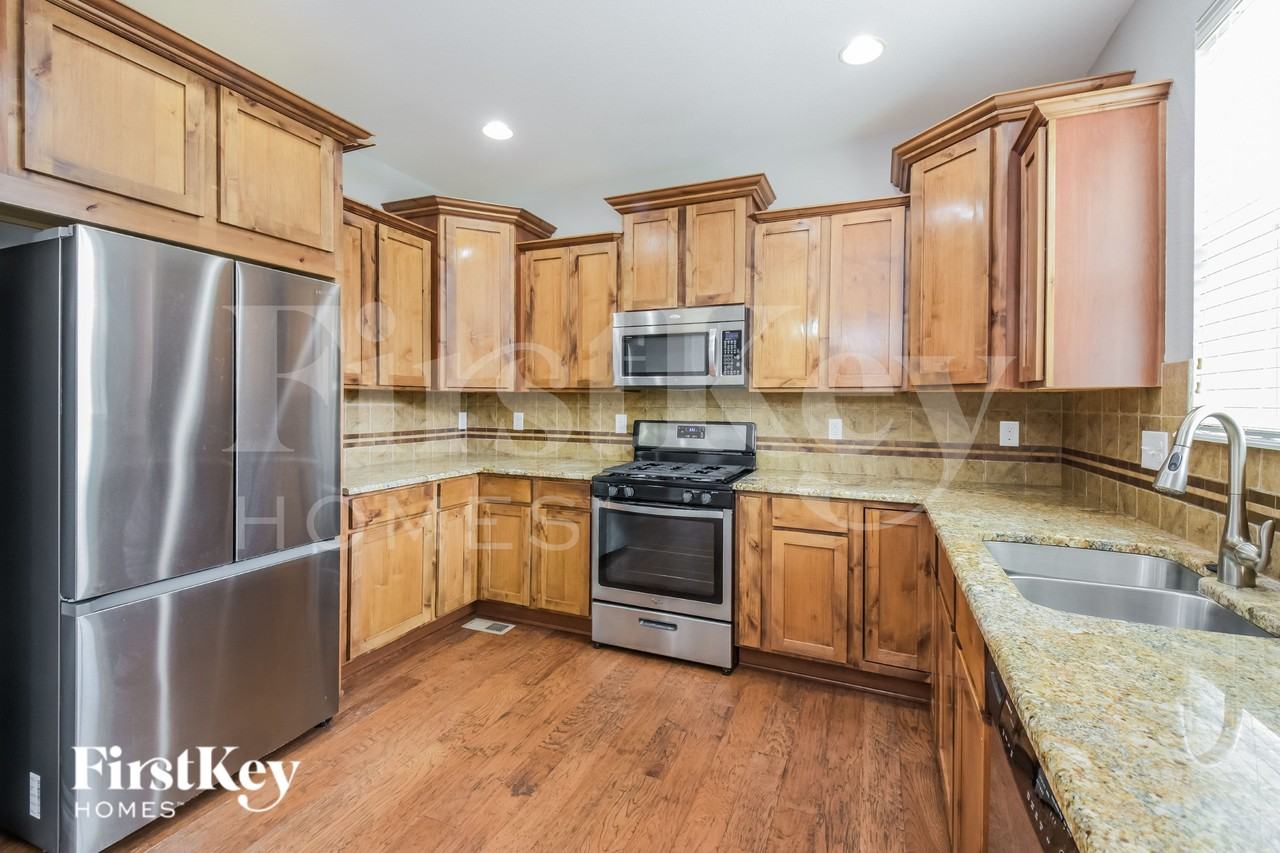 12742 E 105th Ave - Photo 7 of 15