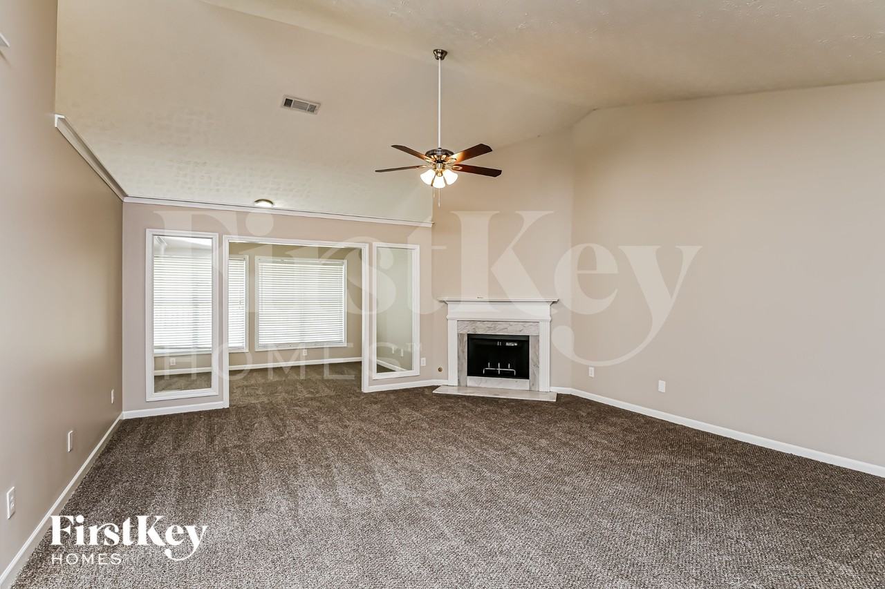 2146 Prospect Walk Way - Photo 4 of 15