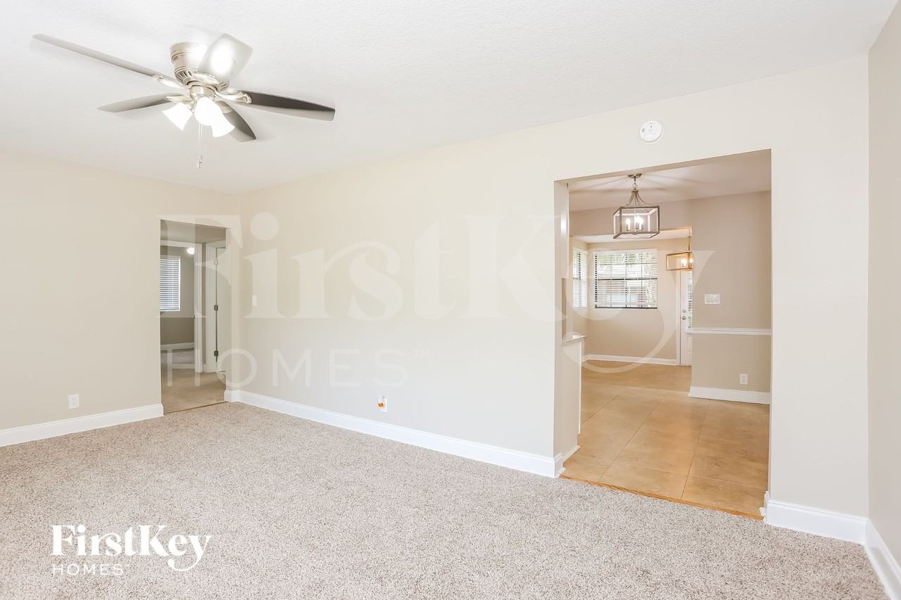 6641 Pine Summit Dr - Photo 4 of 15