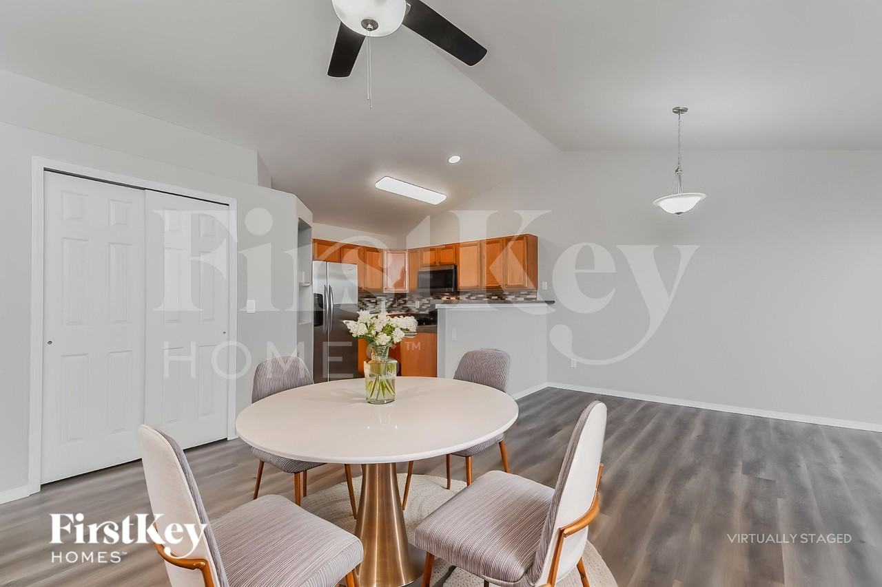 2766 Park Crest Ct - Photo 6 of 18
