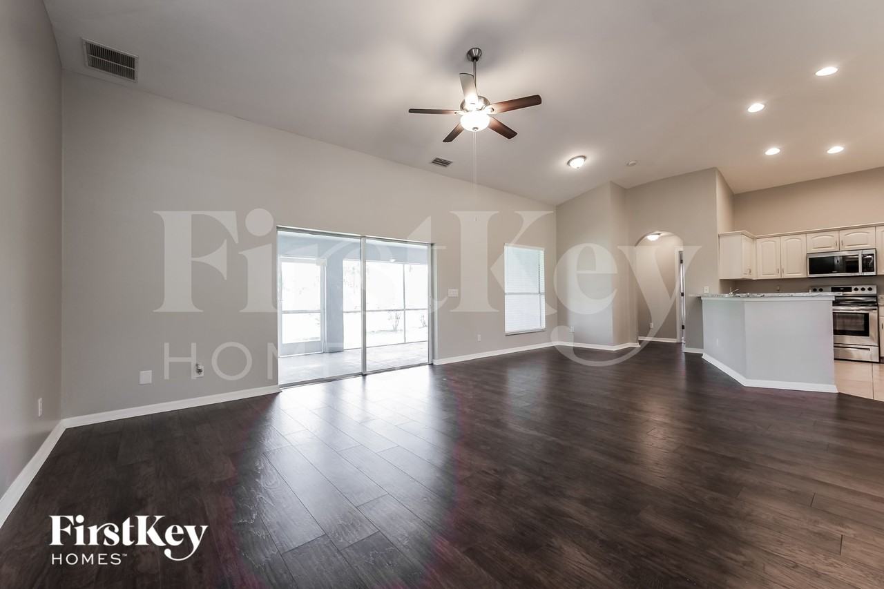 129 Wanatah Ave - Photo 2 of 16