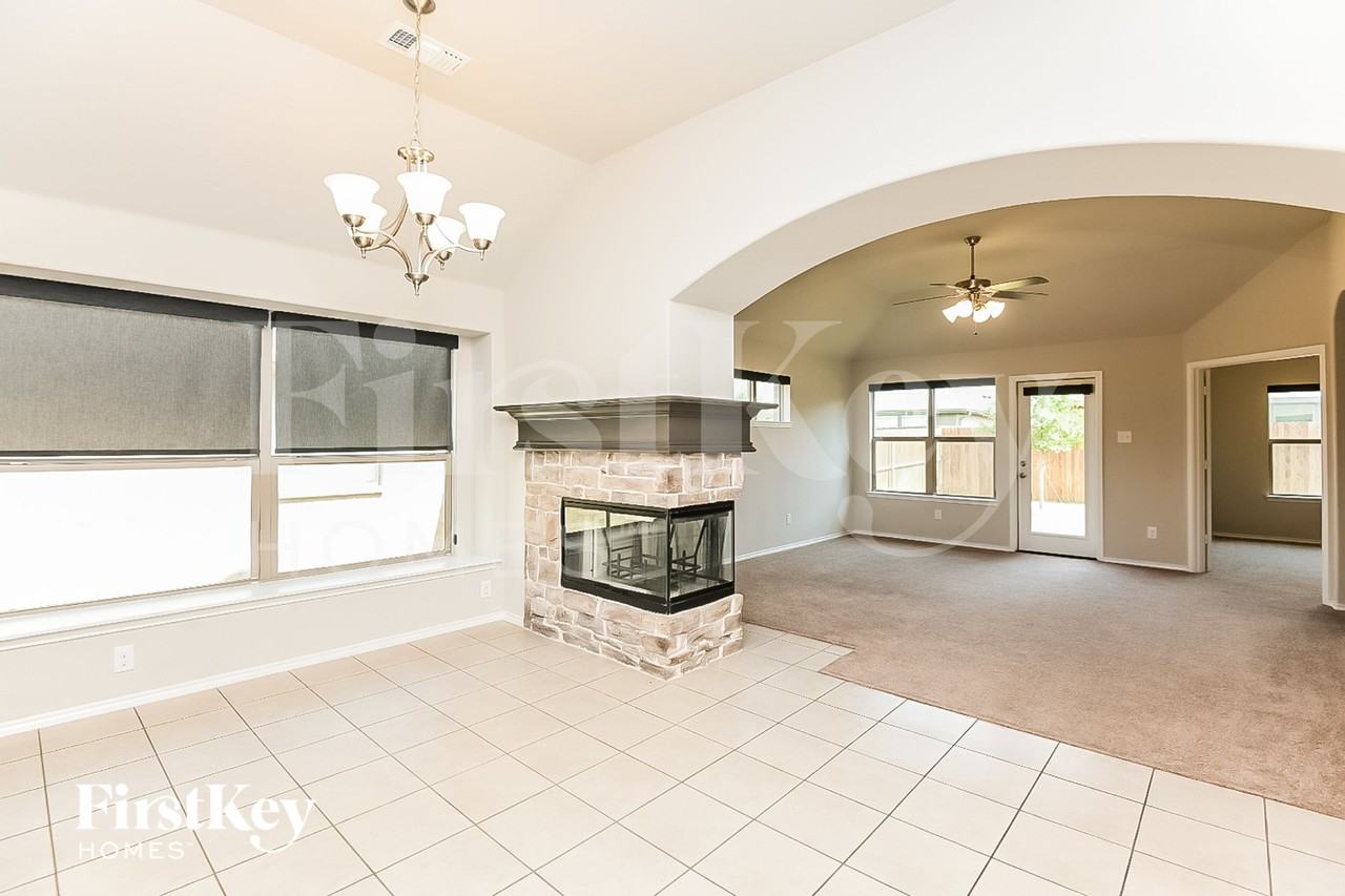 6372 Battle Mountain Trl - Photo 5 of 15