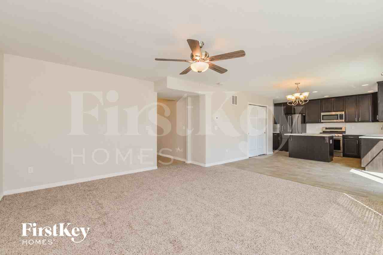 10255 Hidden Park Way - Photo 2 of 15