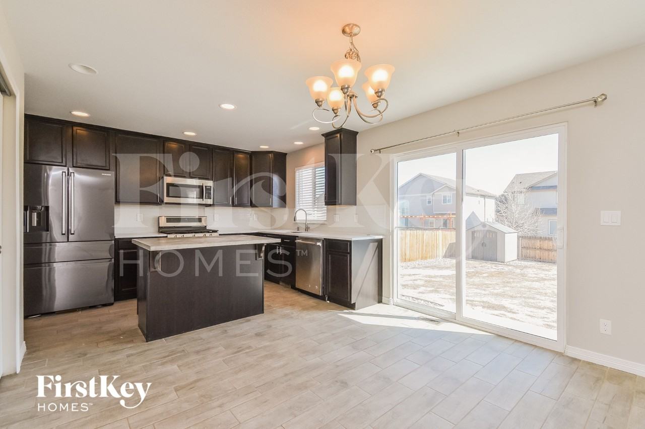 10255 Hidden Park Way - Photo 4 of 15