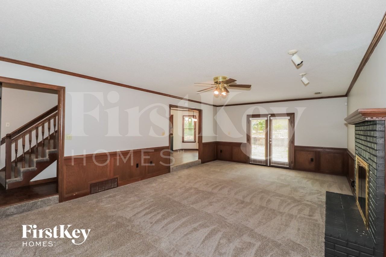 8897 Walnut Ridge Loop - Photo 4 of 15