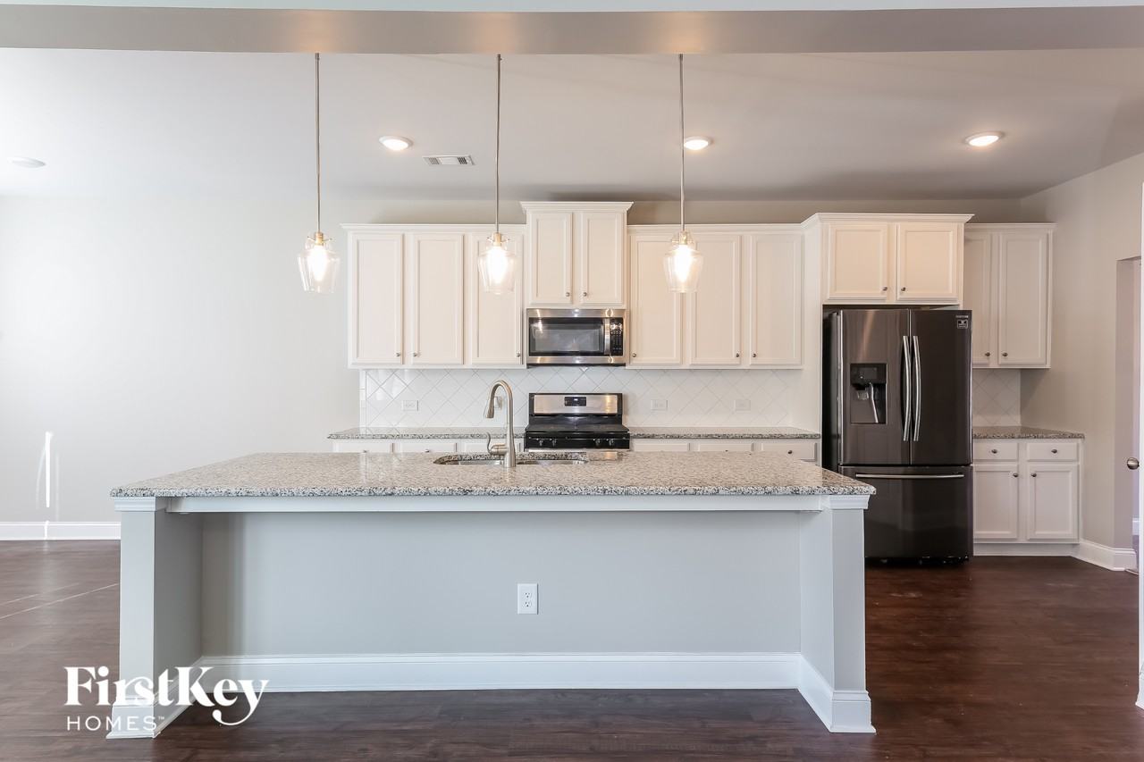 451 Victoria Heights Dr - Photo 5 of 14
