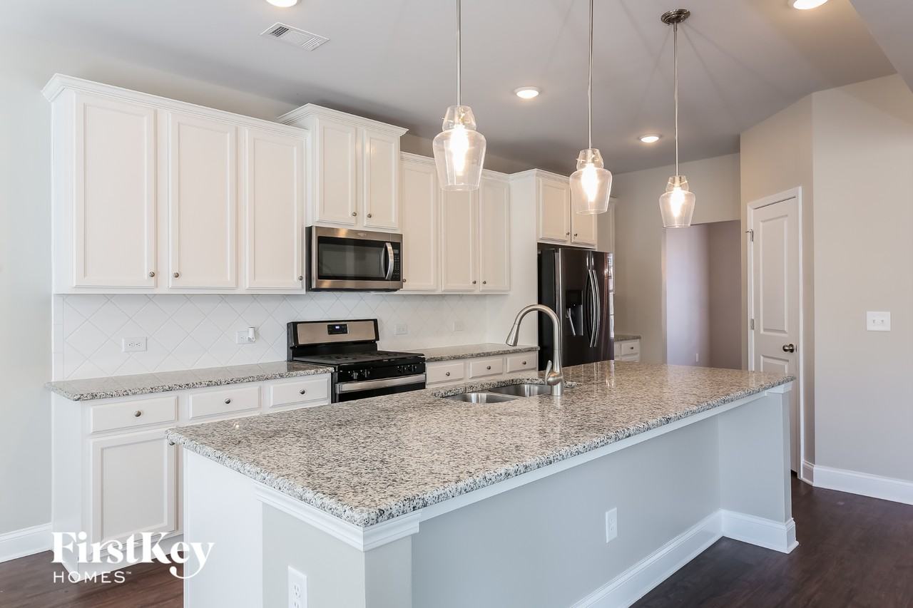 451 Victoria Heights Dr - Photo 6 of 14
