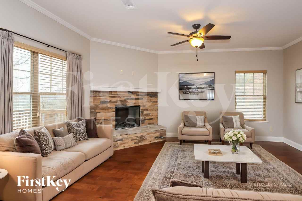 5573 Little Mill Rd - Photo 3 of 18
