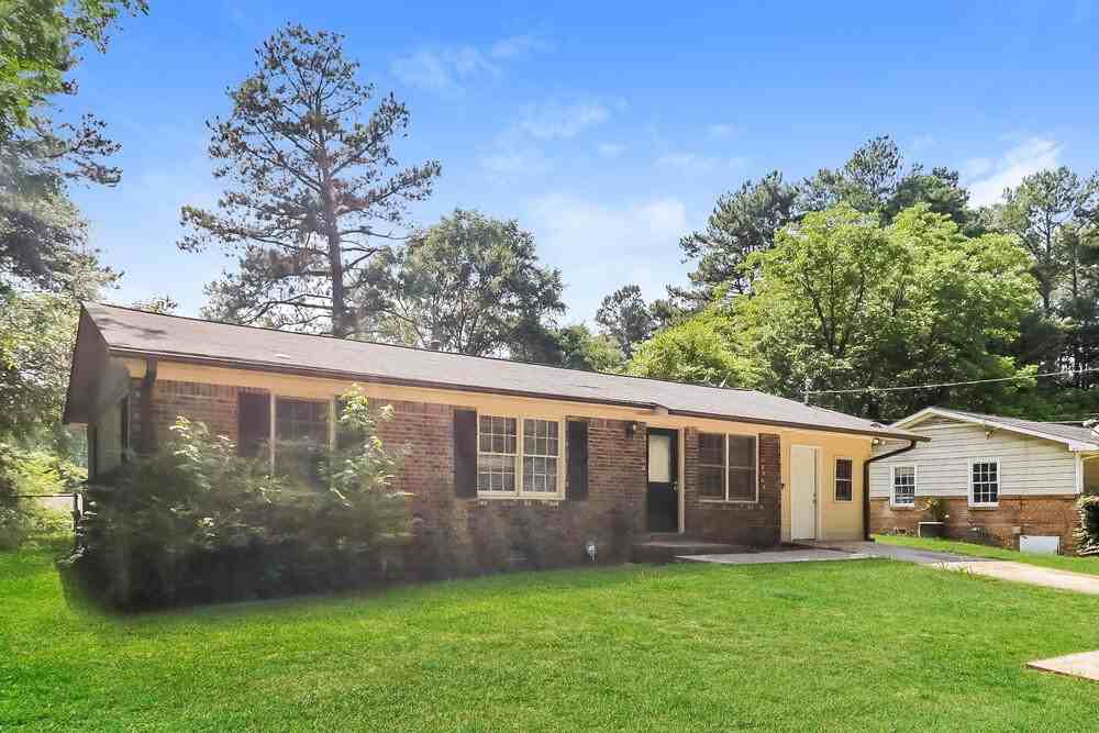 851 Grayson Hwy - Photo 3 of 25