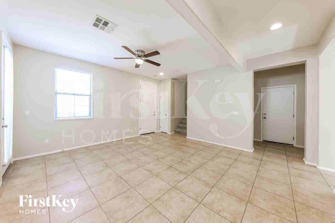 25942 N 54th Ave - Photo 3 of 16