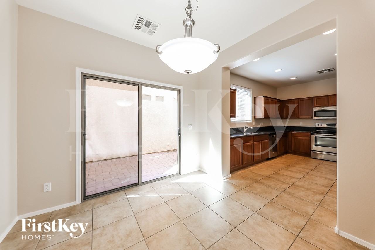 25942 N 54th Ave - Photo 4 of 16