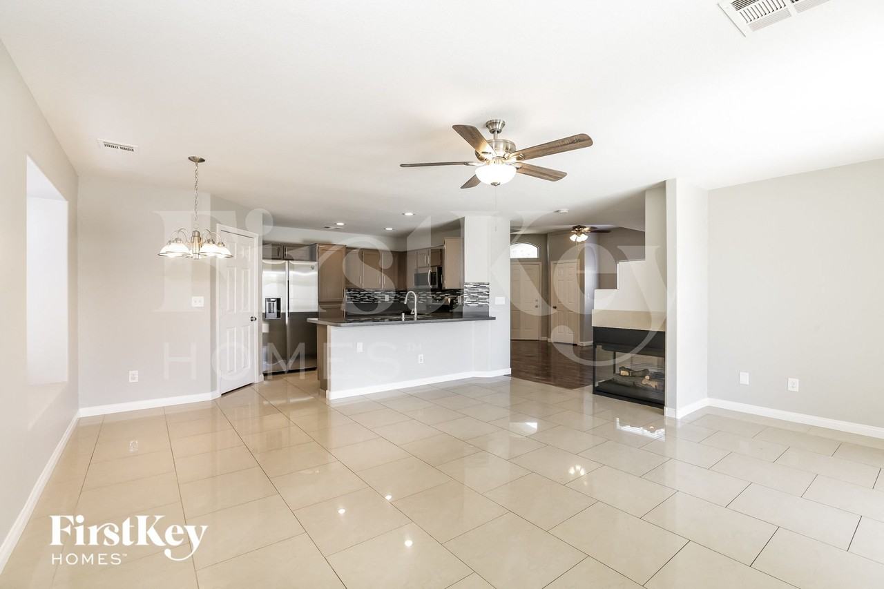9501 Forest Lily Ct - Photo 7 of 15