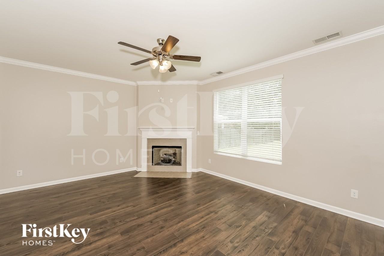 4131 Park Crossings Dr - Photo 3 of 16