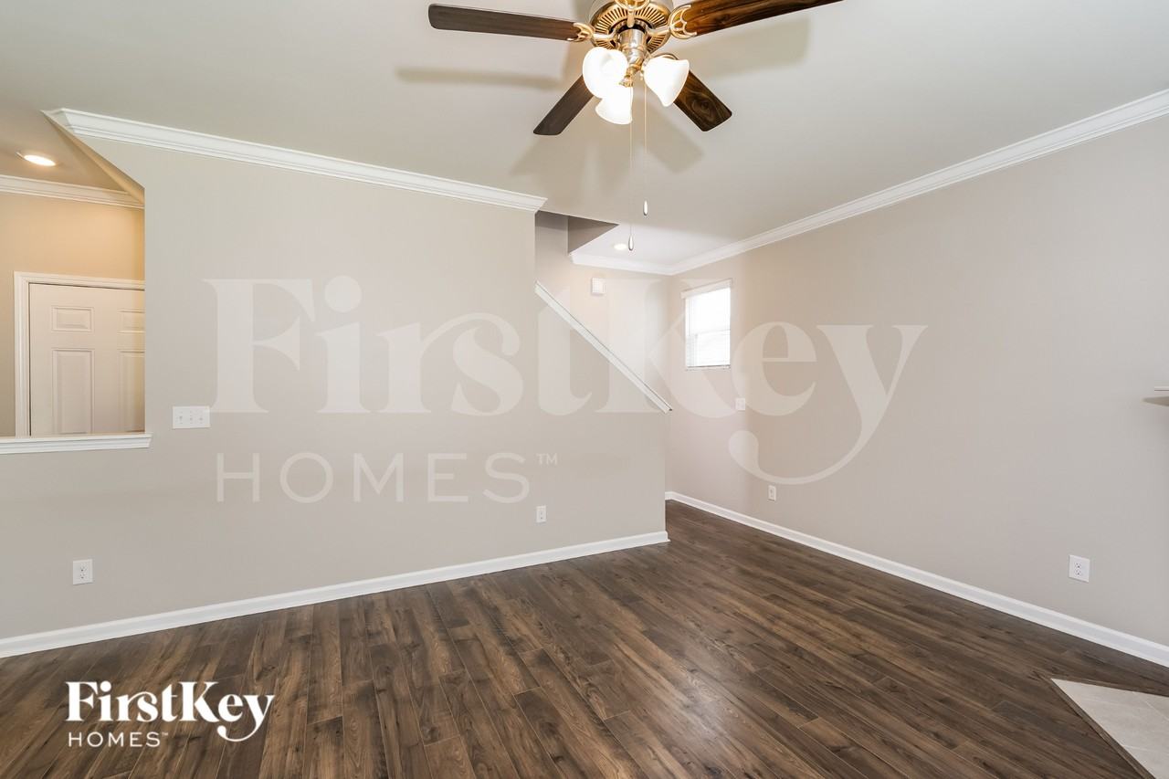 4131 Park Crossings Dr - Photo 4 of 16