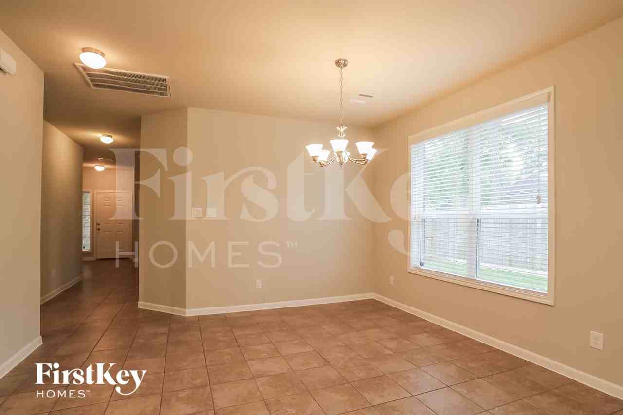 16106 Broadwater Dr - Photo 5 of 16