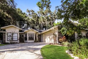 featured image of 2009 Brewster Dr