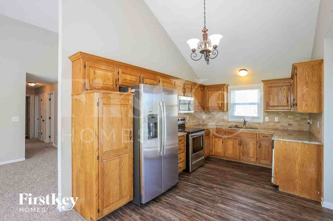 1601 Nw 79th Ter - Photo 5 of 15