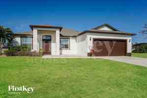 featured image of 4116 Sw 16th Pl